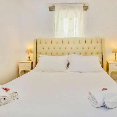 Renthousetinos Villa Buitenkant foto